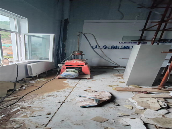 五原地基基础下沉墙体裂缝加固注浆顶升施工